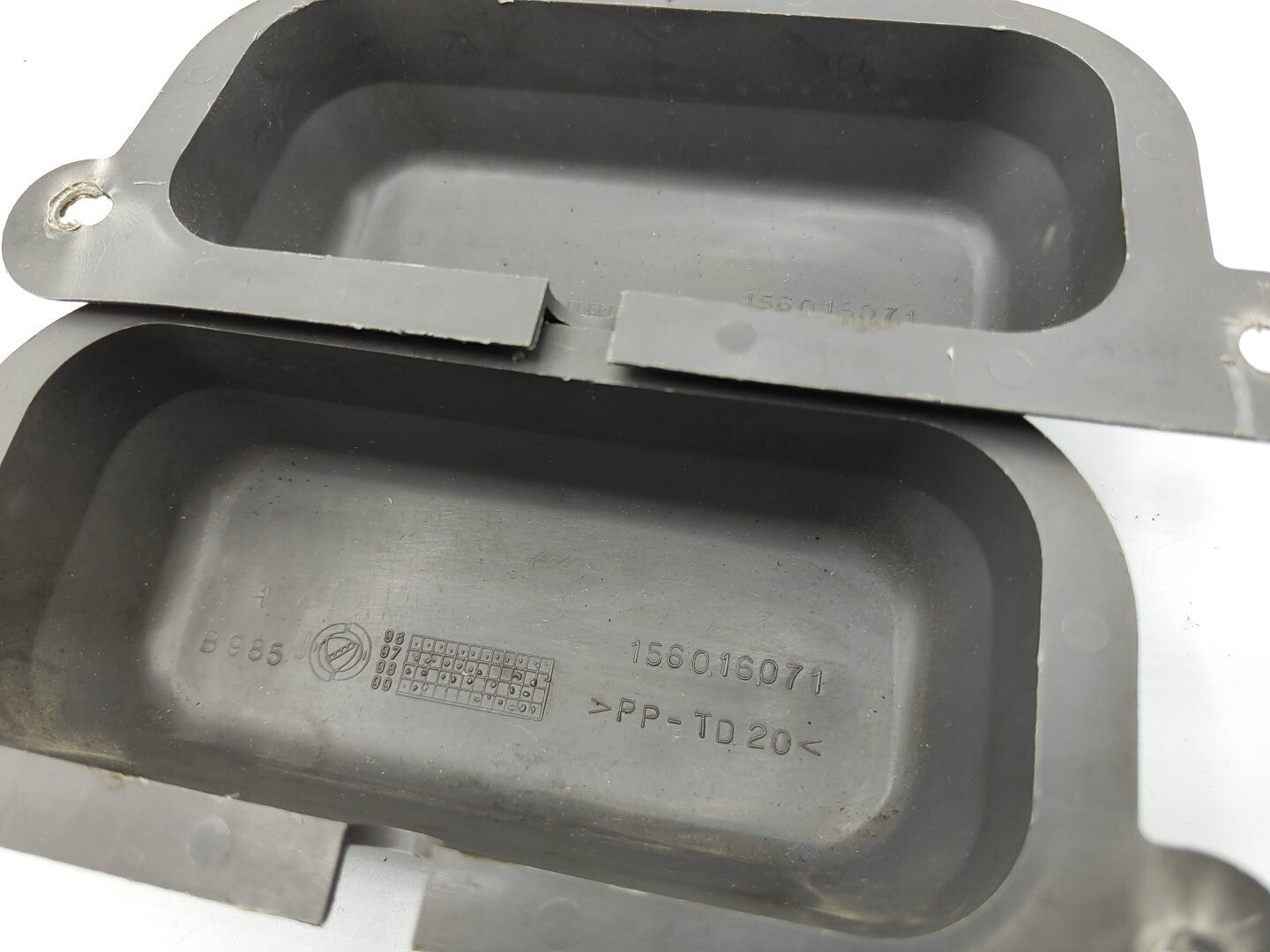 Alfa Romeo 156 2.4JTD 2000 Rear Bulb Dust Cover Cap 156016071