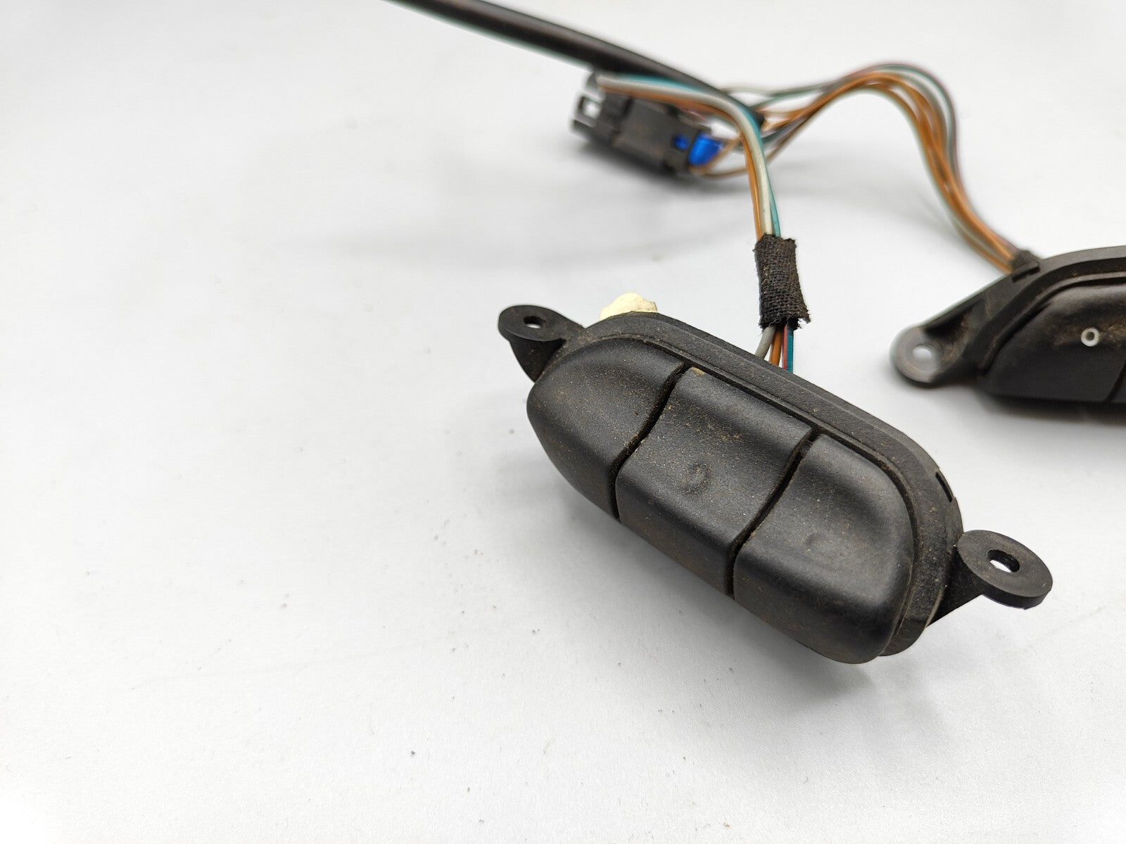 Opel Vectra B 2000 Steering Wheel Multifunction Buttons 15689800