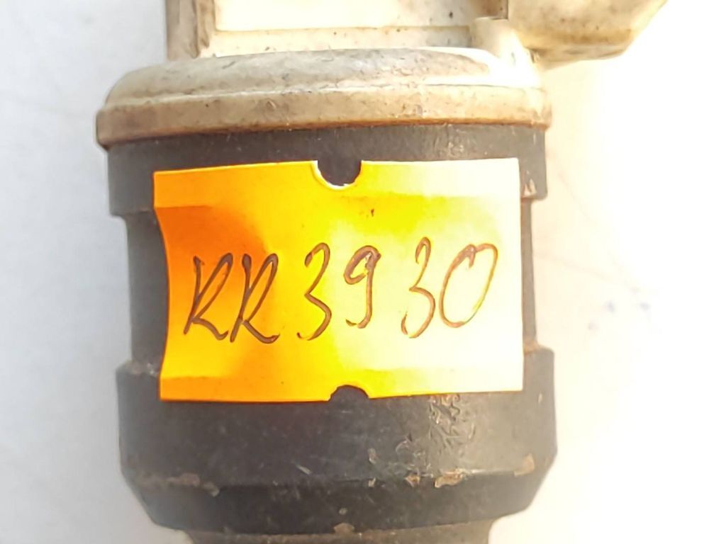 BMW 5 E34 1993 Petrol fuel supply injector 0280150716 