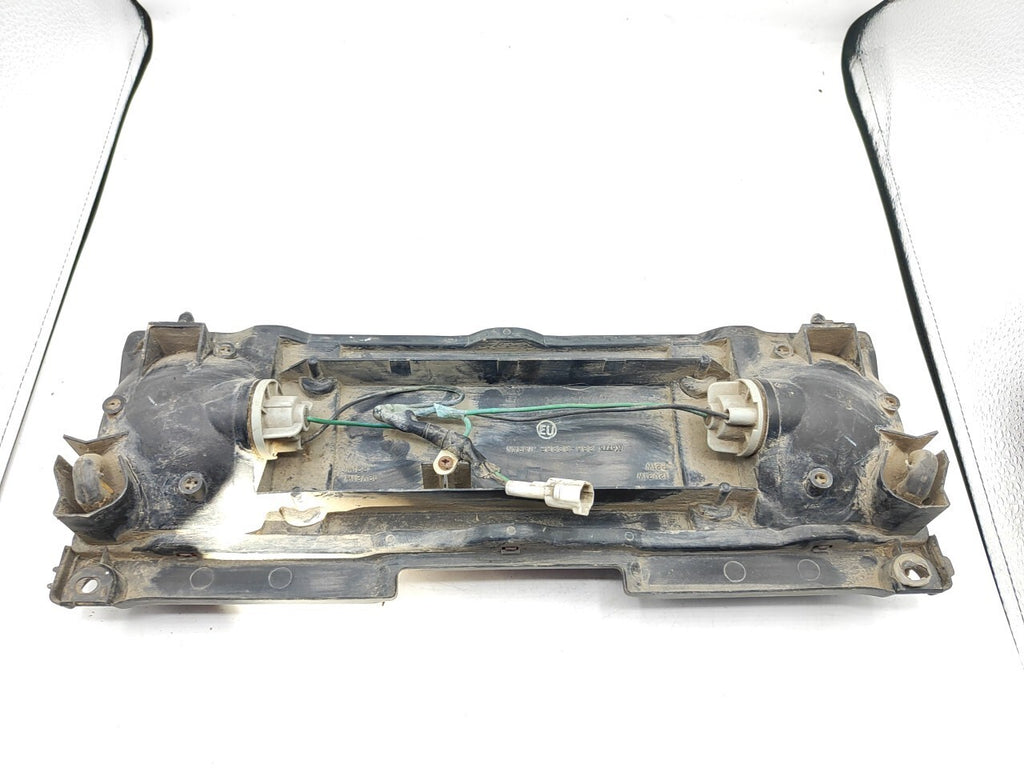 Suzuki Swift 1997 Hatch LHD Rear Center Taillight Light 23632285