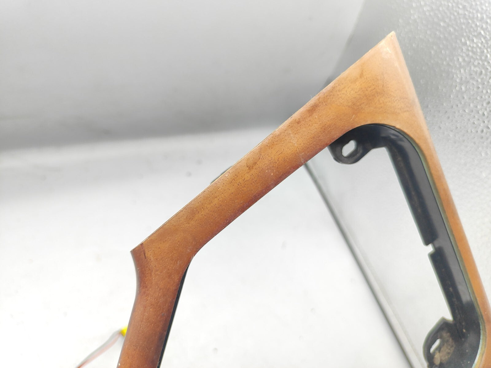 BMW 5 SERIES E39 Center Console Panel Wood Trim 8209847 304670100