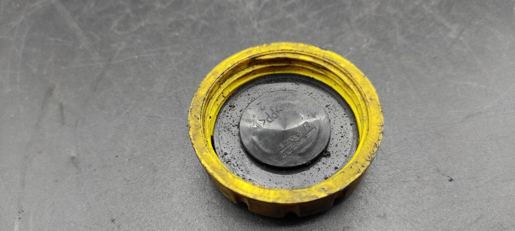 Alfa Romeo 147 1.9JTD 16V 103kW 2002 DOT4 Brake Reservoir Tank Cap Cover