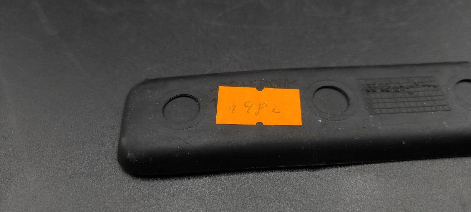 Alfa Romeo GT 2.0JTS 2004 Center Console Rubber Mat Insert 156040102