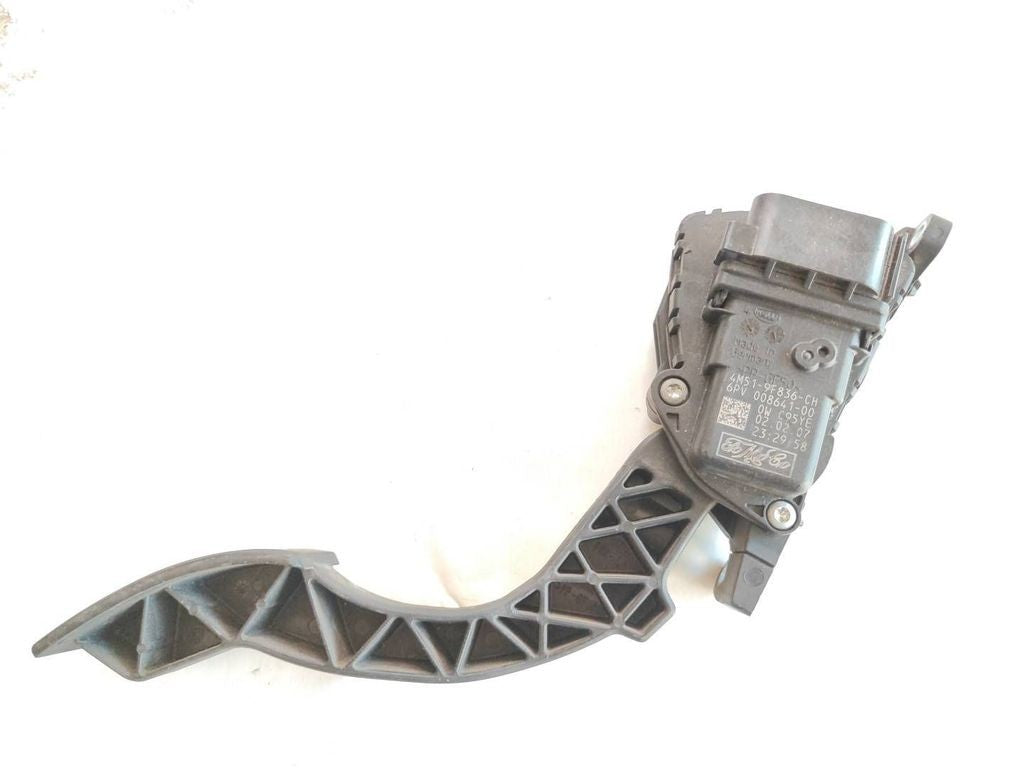 Ford Focus 2007 Diesel accelerator throttle pedal 4M519F836CH 