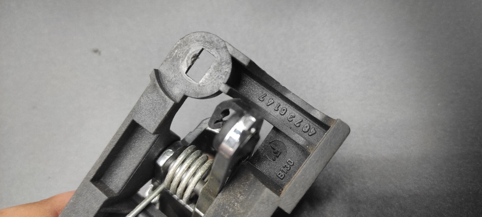 Alfa Romeo GT 1.9JTD 110kW 2007 Front Left Door Opening Inner Handle 46736147