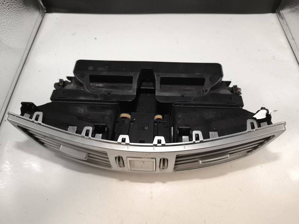 Mercedes-Benz S W221 2007 dashboard air vent grill trim A2218300154 