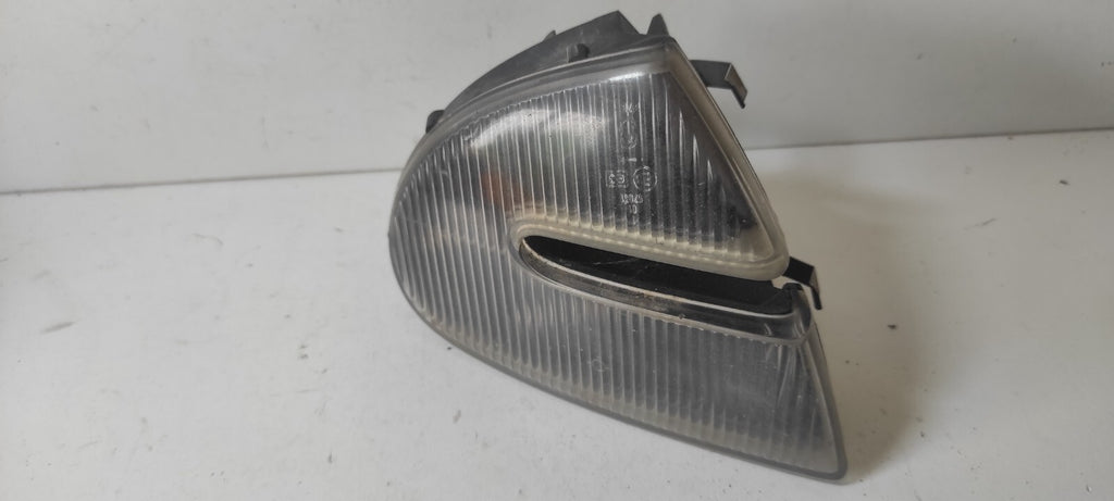 Alfa Romeo GT 147 2003 Front Left Bumper Indicator Light 46756281