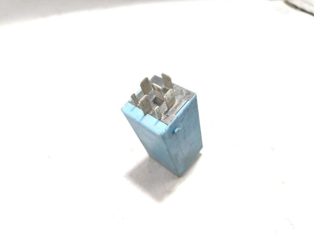 BMW 5 E39 2000 relay 1383417 