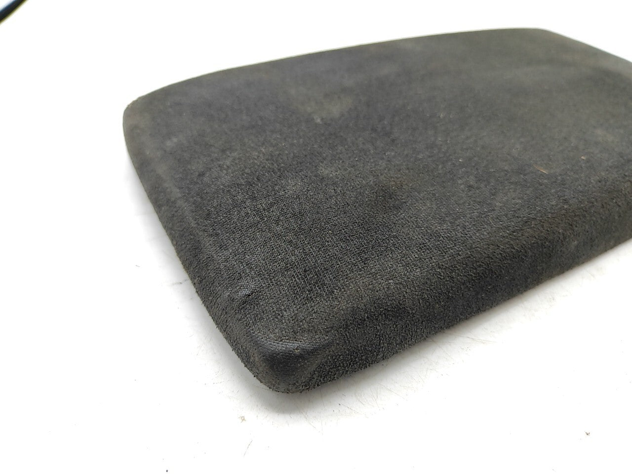 Alfa Romeo GT 1.9JTD 110kW 2006 Center Console Armrest Top Cover