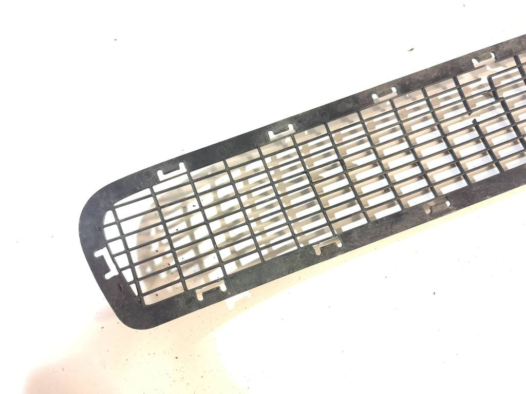 Fiat Croma 2007 Front bumper lower grill 735373421 / With defect