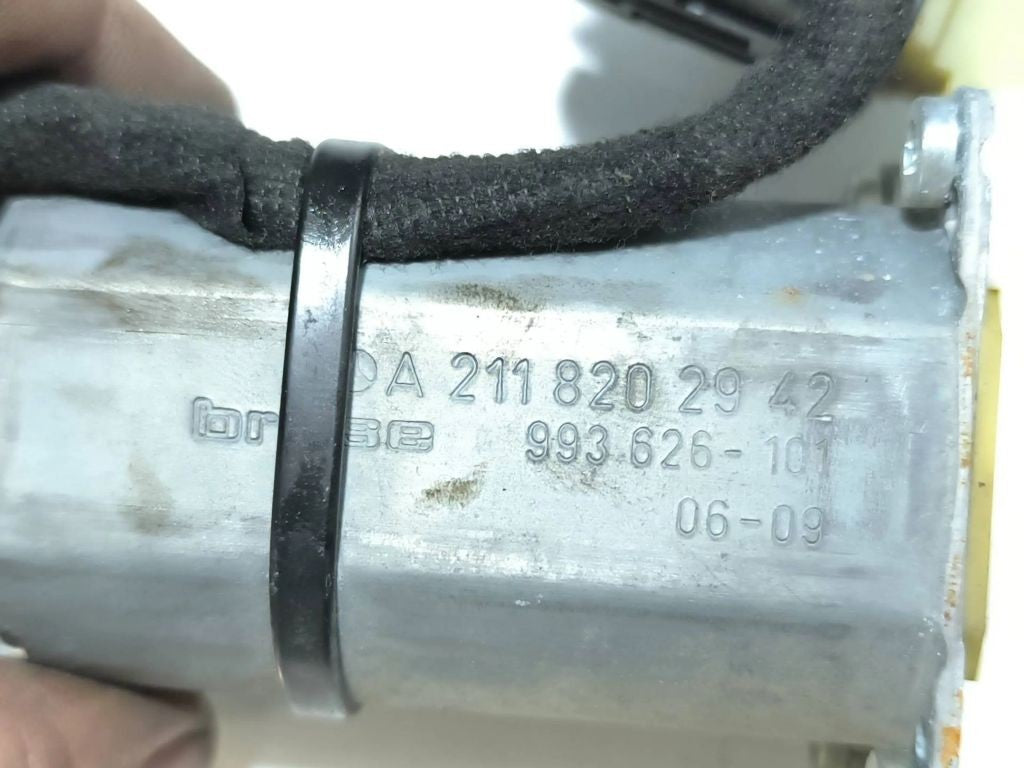 Mercedes-Benz E W211 2003 front left window regulator motor A2118202942 