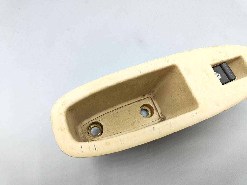 Alfa Romeo 159 1.9JTD 2008 Rear Left Electric Window Switch Yellow 156055038