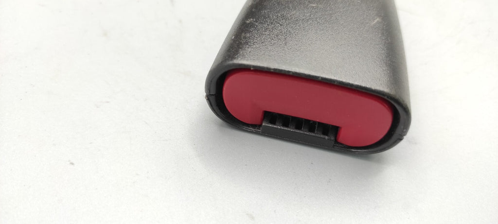 Alfa Romeo 156 SW 2.4JTD 103kW 2002 Rear Right Seat Seat Belt Buckle 10447090