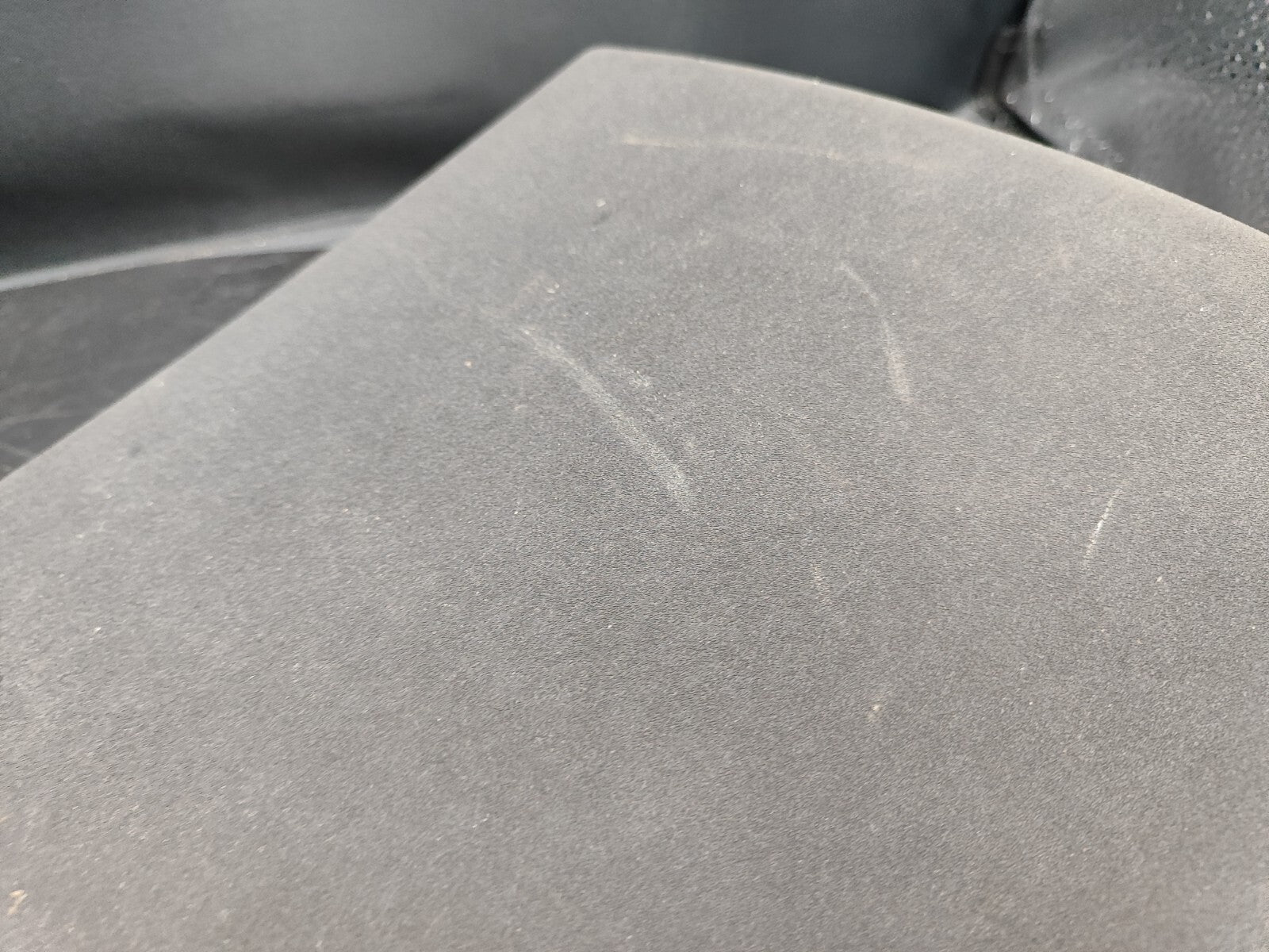 Alfa Romeo 147 1.6 TS 88kW Petrol 2006 LHD Front Right Dashboard Glovebox