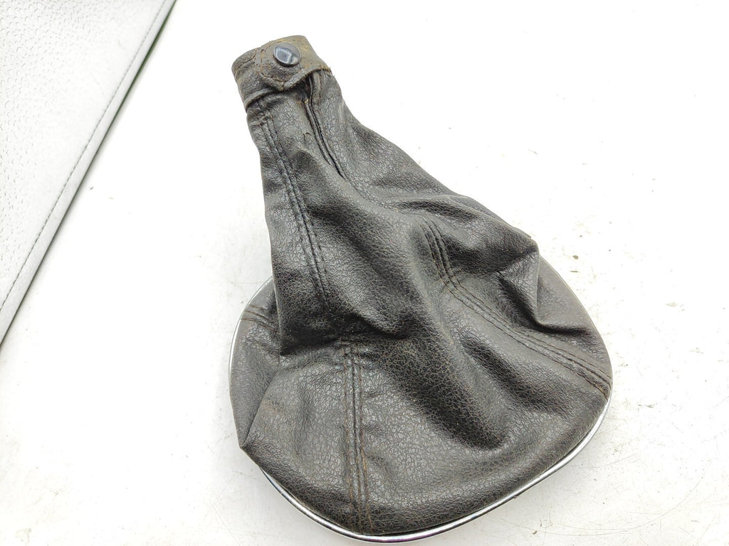 Alfa Romeo 147 1.9JTD 16V 2003 Shift Knob Surround Leather Trim Gaiter Black