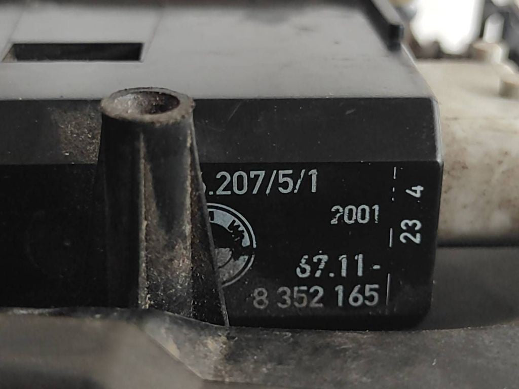 BMW 5 E39 1997 LHD Front left door lock 8352165 