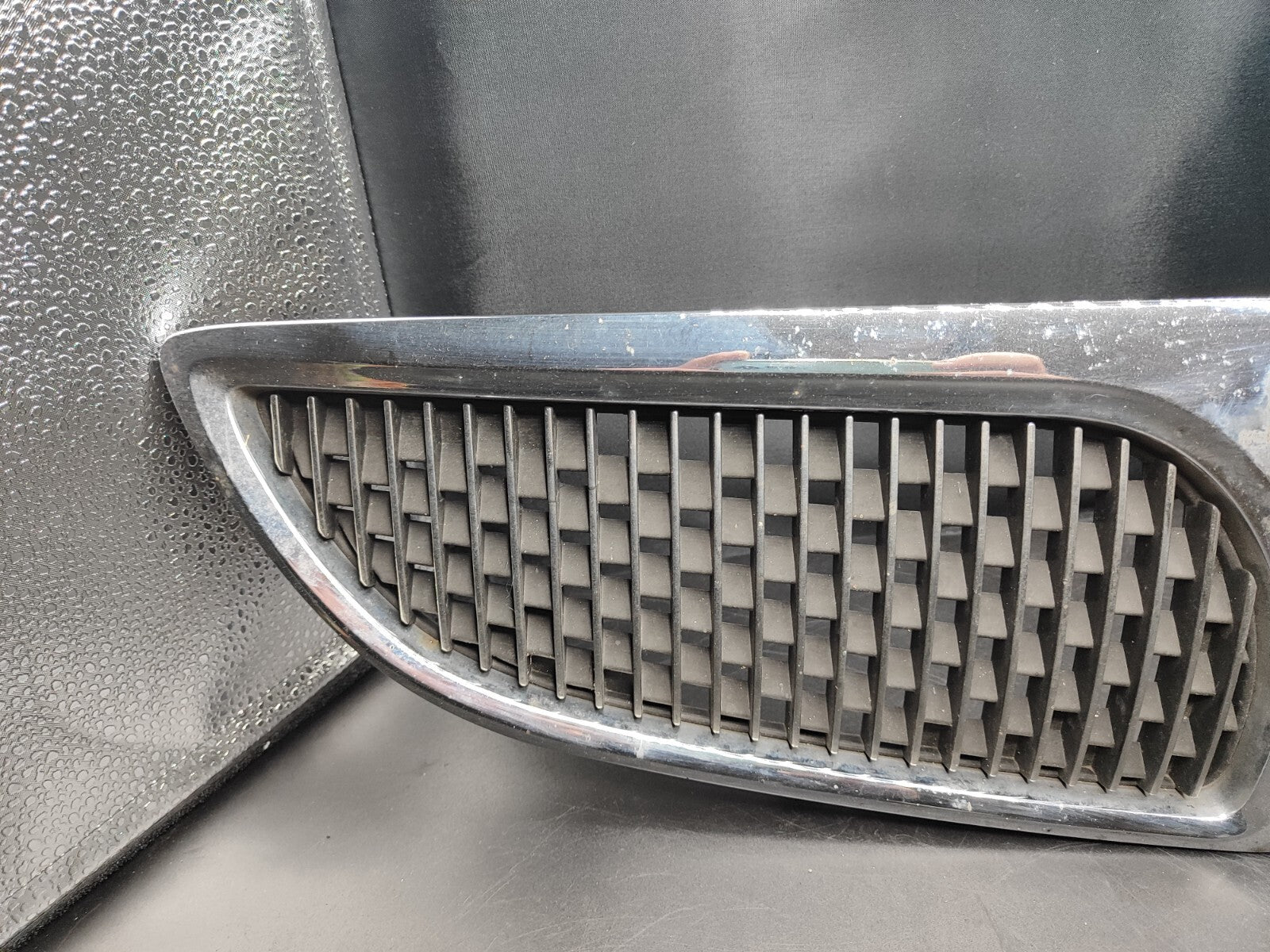 Lancia Lybra 2002 Front Bumper Upper Chrome Grill 46541435