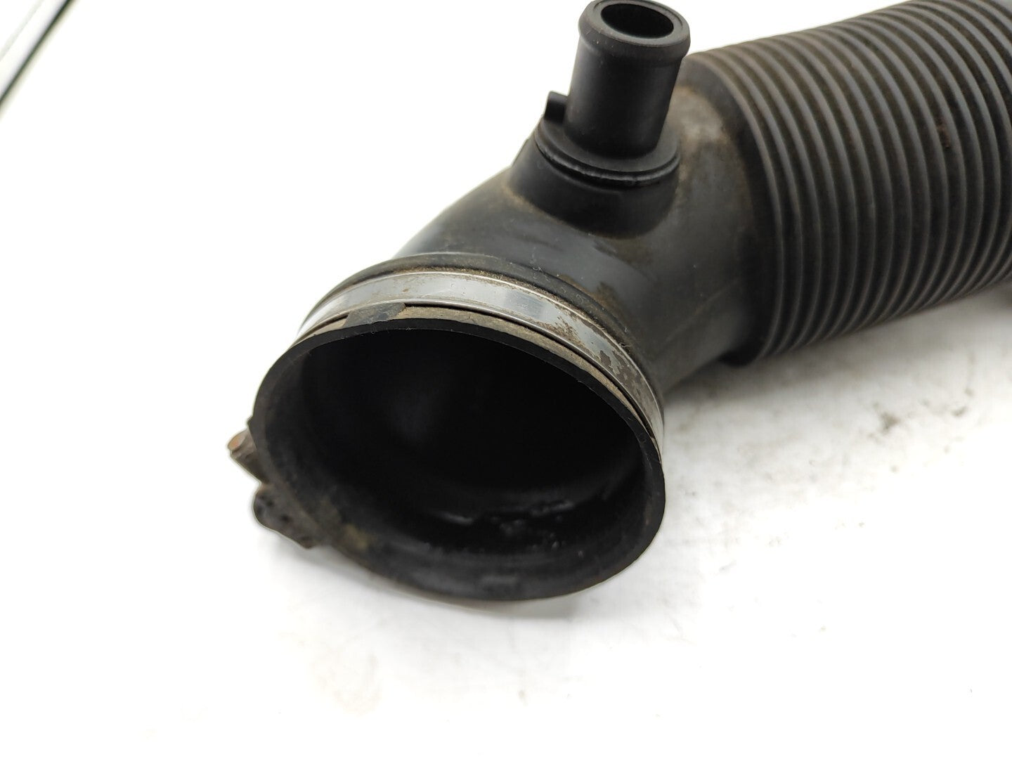 Alfa Romeo 147 1.6 Twin Spark Petrol 2006 Engine Air Intake Pipe 46741124