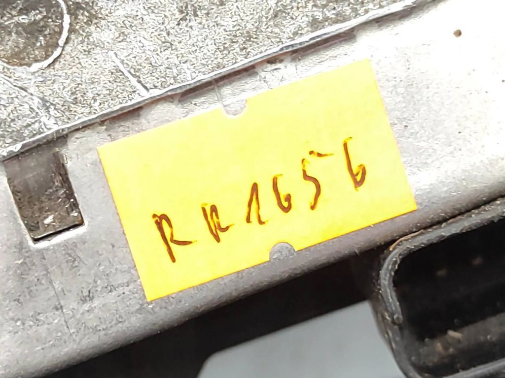 Peugeot 607 2.2i 116kW 2001 Petrol throttle body valve GS206F20 CA0011607B