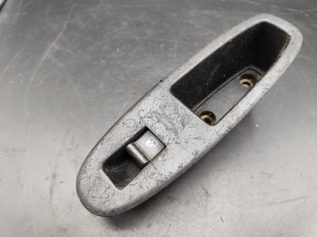 Alfa Romeo 159 1.9JTD 110kW 2008 Rear Right Electric Window Switch 156055038