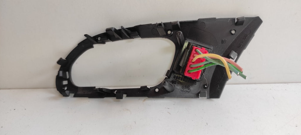 Peugeot 607 3.0i V6 2001 LHD Front Right Electric Window Switch 9635733380