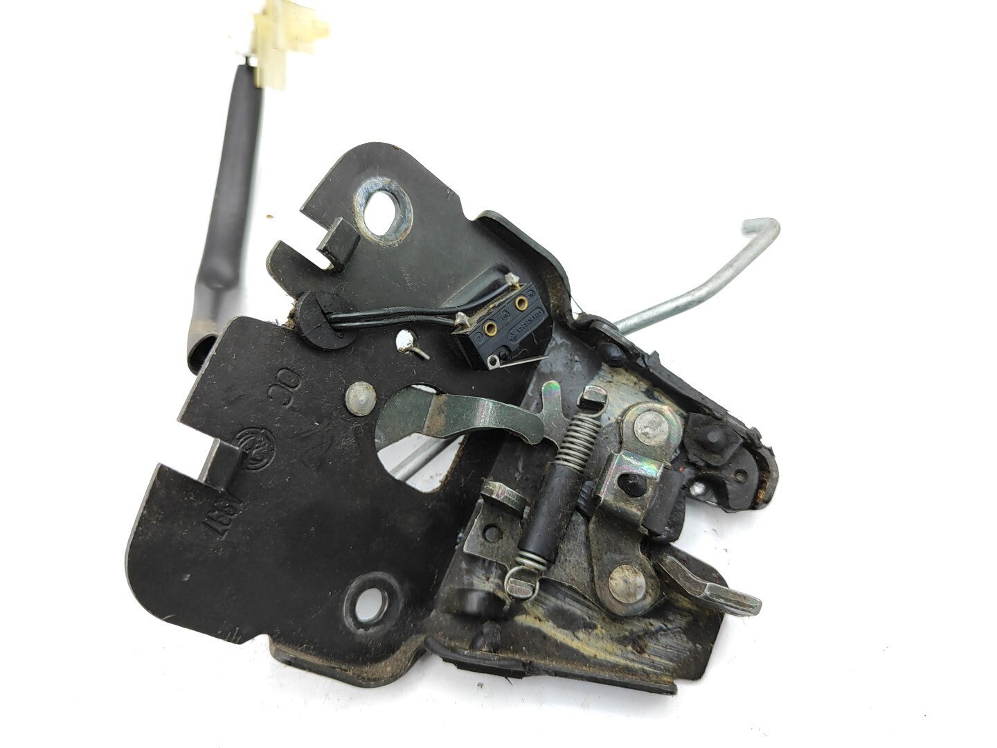 Alfa Romeo 156 2.0TS Saloon 2001 Rear Trunk Boot Tailgate Lock Mechanism