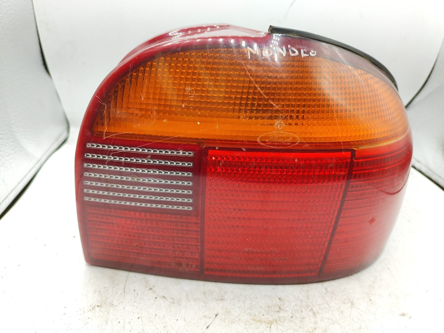 Ford Mondeo Hatch 1995 Rear Right Side Taillight Lamp Light 93BG13N004