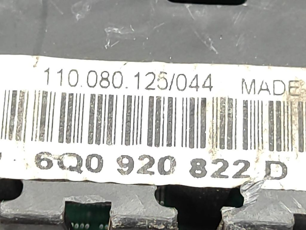 Volkswagen Polo 2005 Diesel LHD speedometer instrument cluster 6Q0920822D 