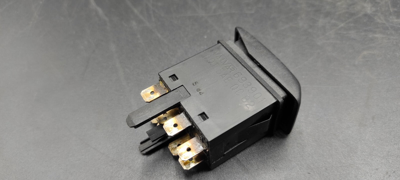 Volkswagen VW Golf Jetta Mk2 1989 Hazzard Light Switch 191953235