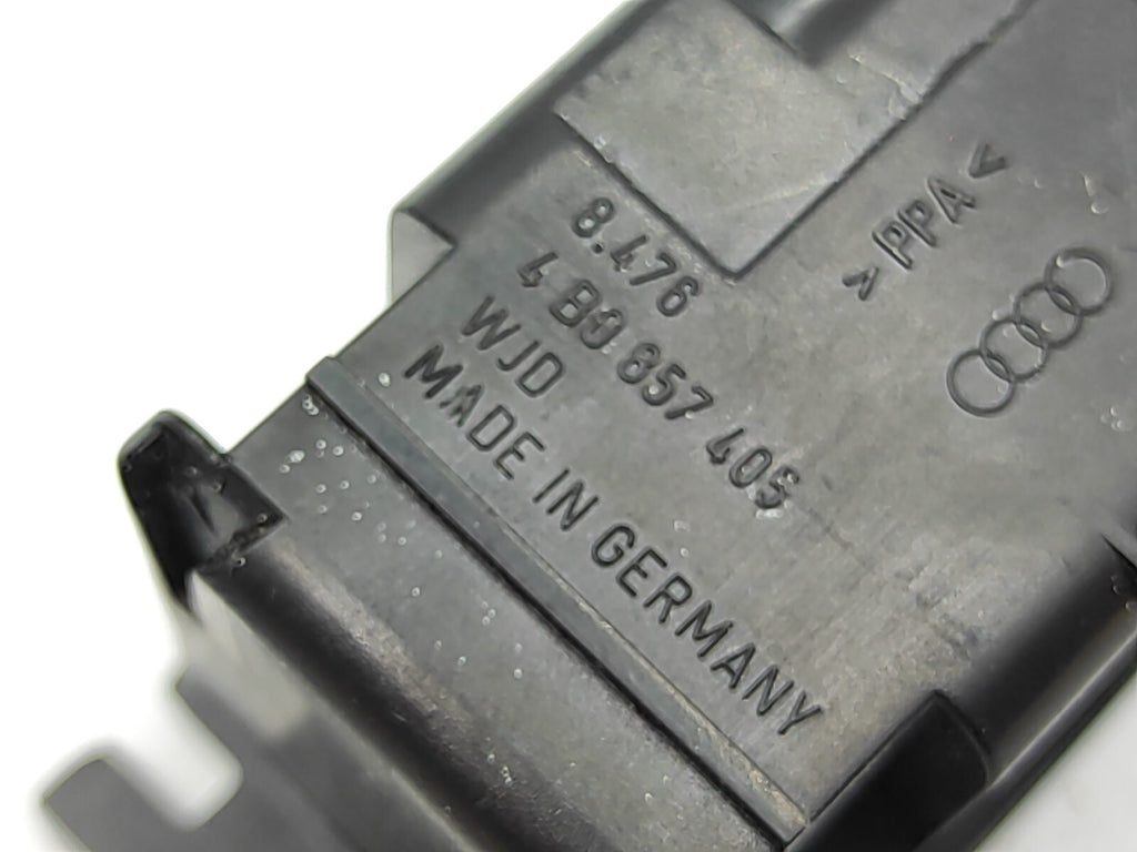 Audi A6 C5 2.5TDI 2000 Rear Door Inner Ashtray Set 4B0857406 4B0857405