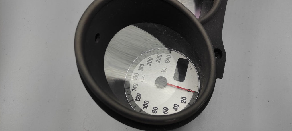 Alfa Romeo GT 1.9JTD 110kW Diesel 2006 LHD Dash Speedometer 156050197