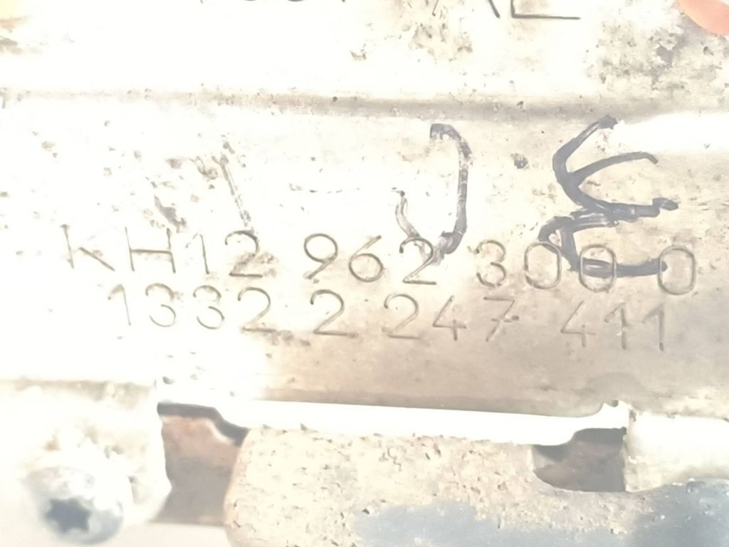 BMW 5 E39 530D 2002 Diesel fuel cooler radiator 13322247411 