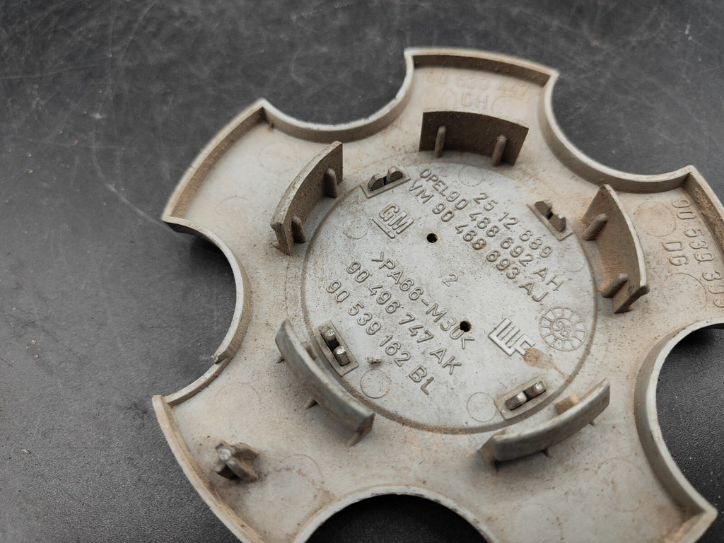 Opel Vectra B 2.0DTI 1998 Wheel Center Cap Cover 90468693 90496747 90539162