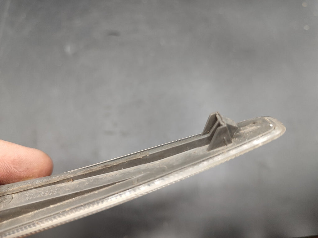 Alfa Romeo 159 1.9JTDm 2008 Front Right Fender Indicator 60691106