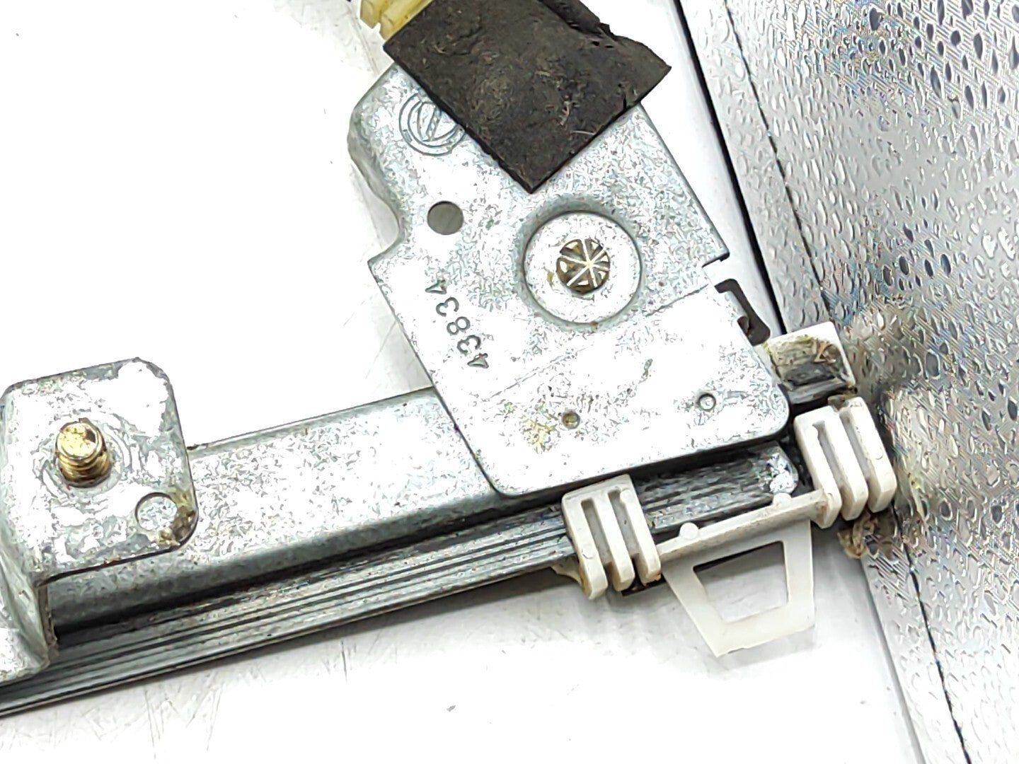 Alfa Romeo 156 1.9JTD 2002 Front Right Window Lifting Mechanism Motor 400397A