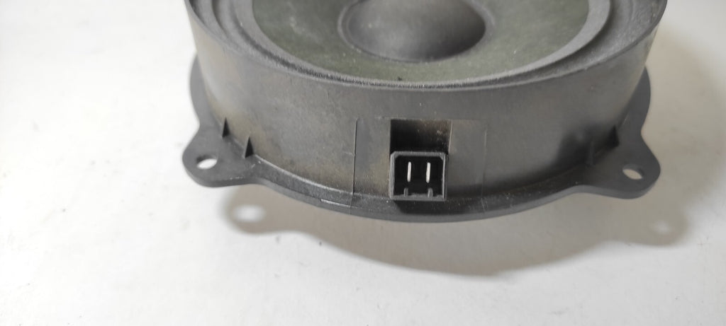 Alfa Romeo 147 1.9JTD 8V 85kW Diesel 2004 Interior Door Speaker