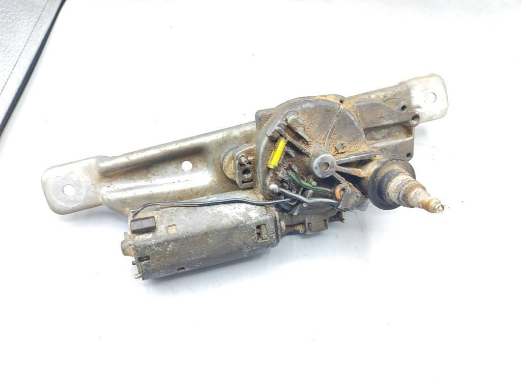 Volkswagen Golf III 1991 Rear wiper motor 1H9955717 
