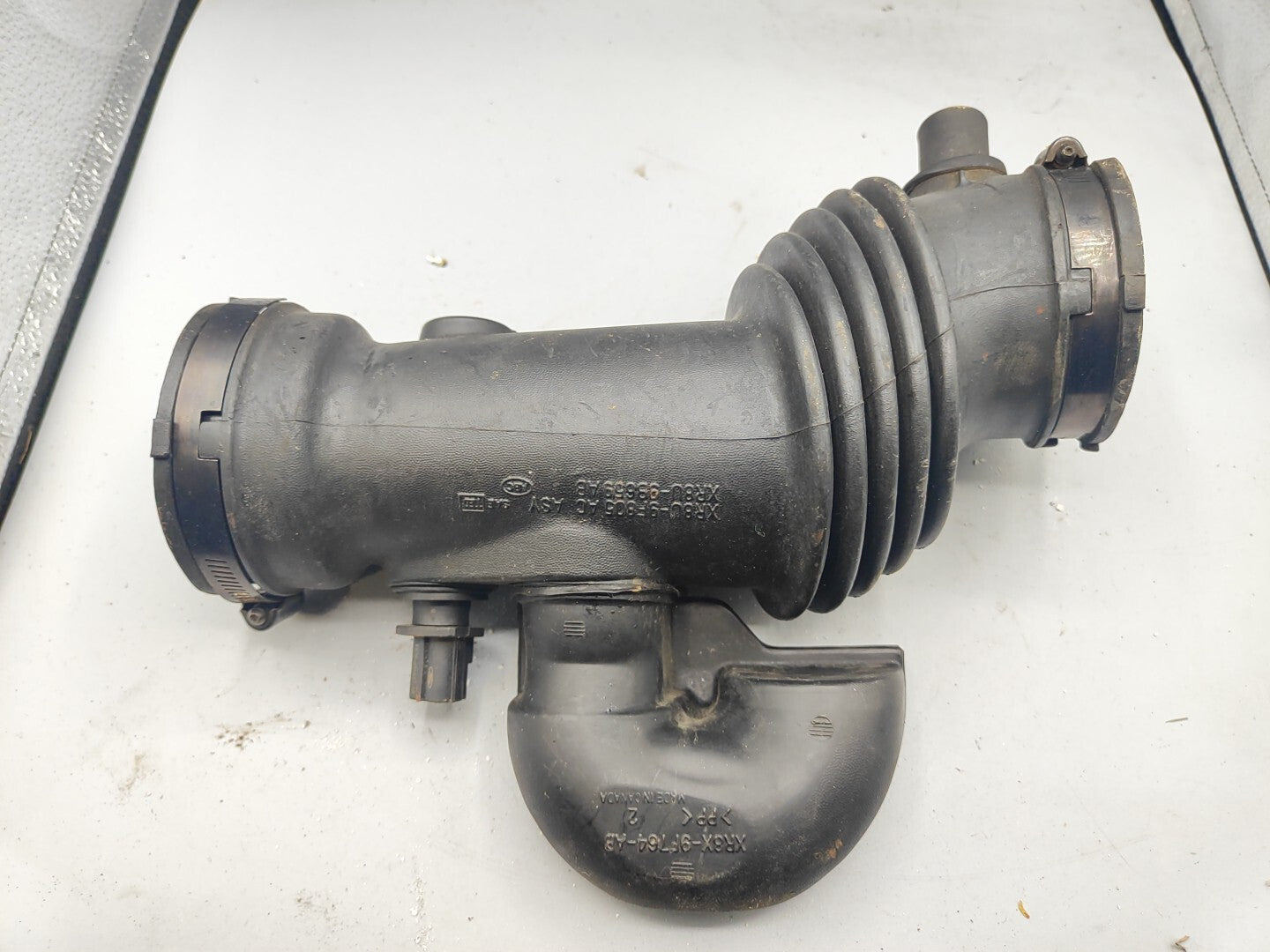 Jaguar S Type 3.0i 2000 Petrol Engine Air Intake Pipe XR8U9F805AC