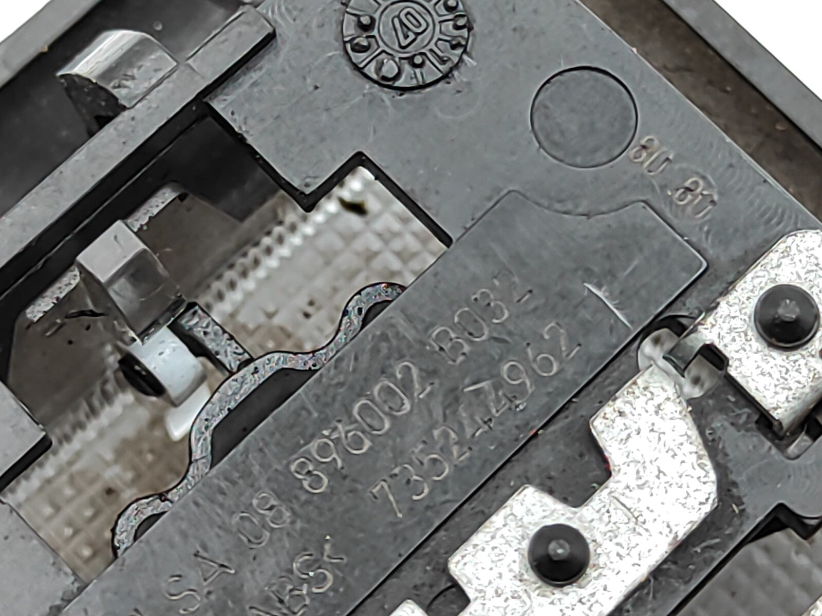 Alfa Romeo 147 1.9JTD 16V 2003 Rear Boot Tailgate Light 735244962