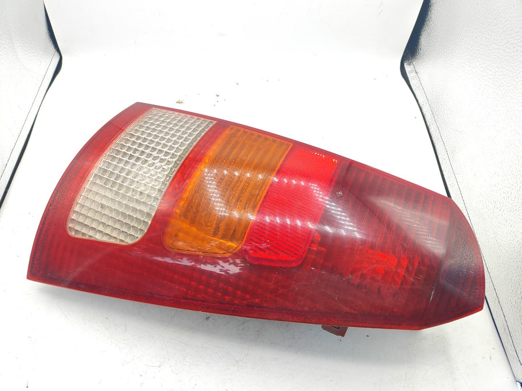 Ford Focus MK1 Combi 2001 LHD Rear Right Side Taillight Lamp Light
