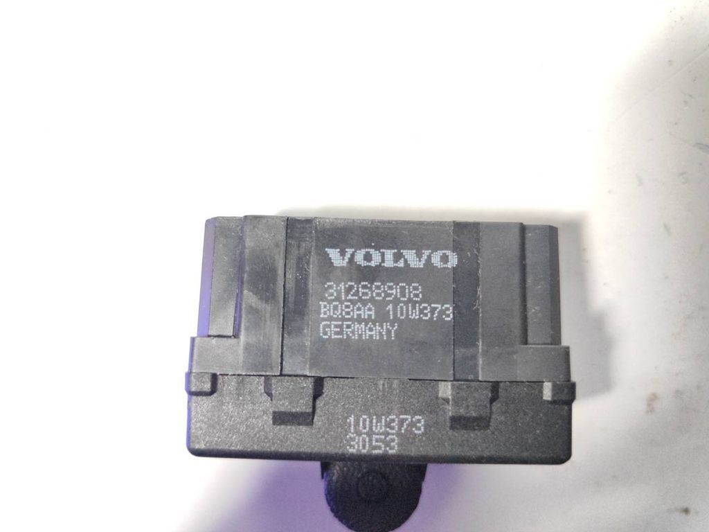 Volvo S60 2012 seat control module switch 31268908 