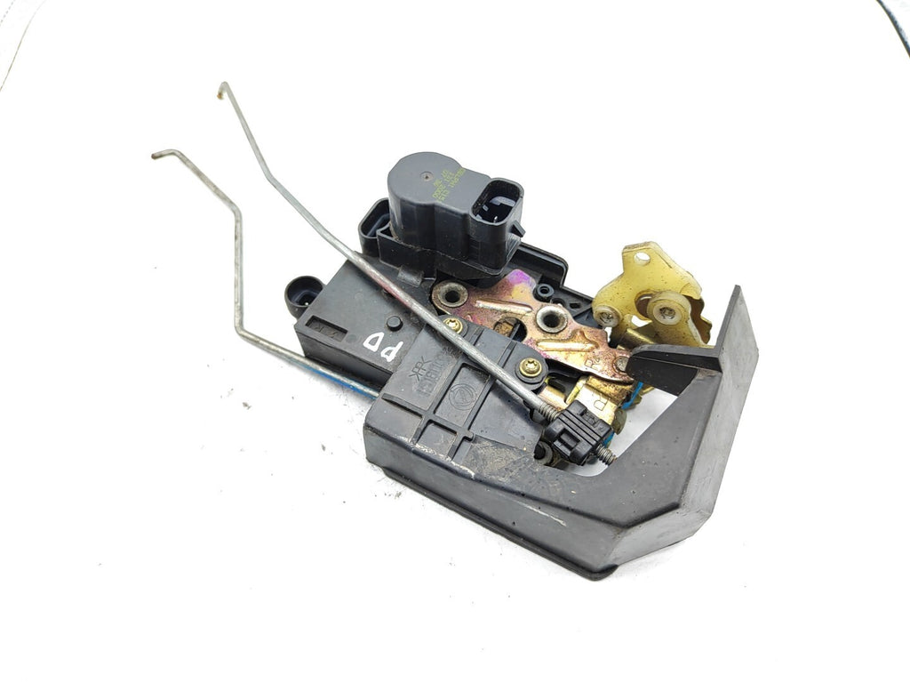 Alfa Romeo 156 2.0TS 114kW 2000 LHD Front Right Door Lock Latch