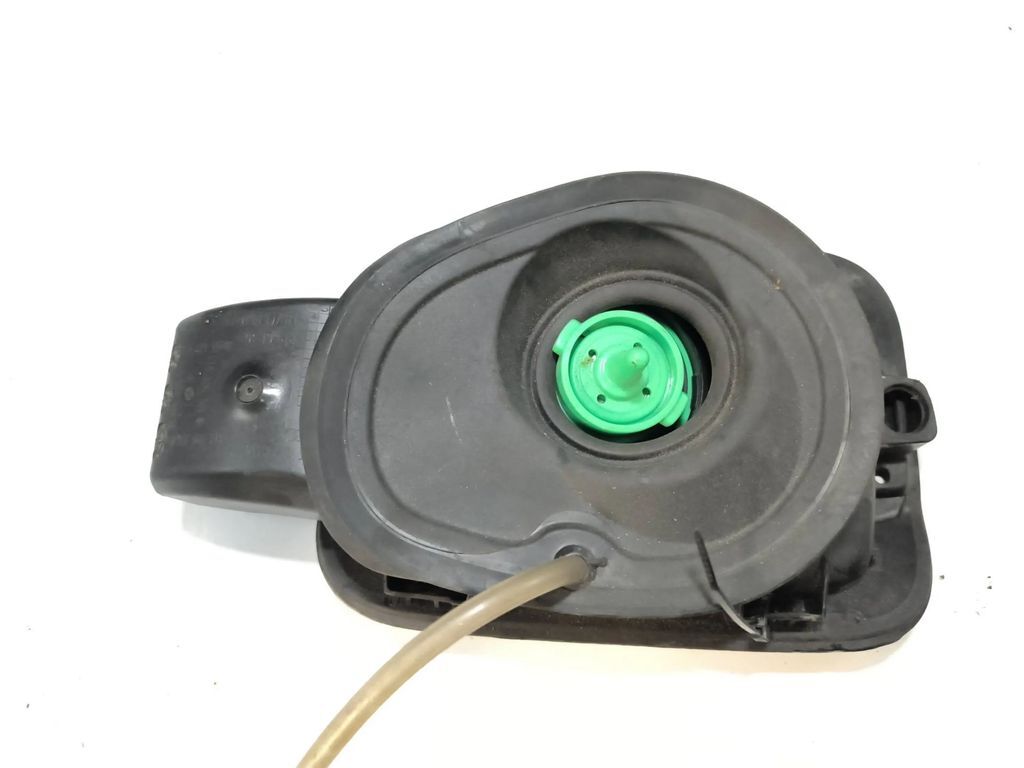 Audi A5 8T 8F 3.0TFSI 245kW 2013 Fuel tank cap cover 8T8809906D 