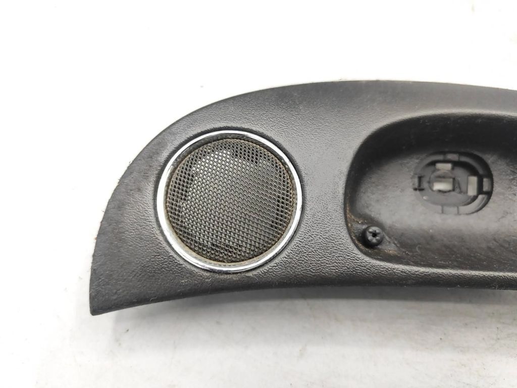 Alfa Romeo 147 1.9JTD 88kW 2007 Front right side door handle trim 