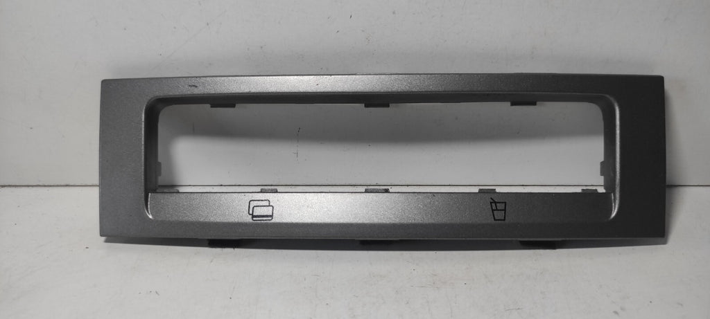 Alfa Romeo GT 1.9JTD 110kW Diesel 2005 Front Dash Panel Cup Holder Trim Cover