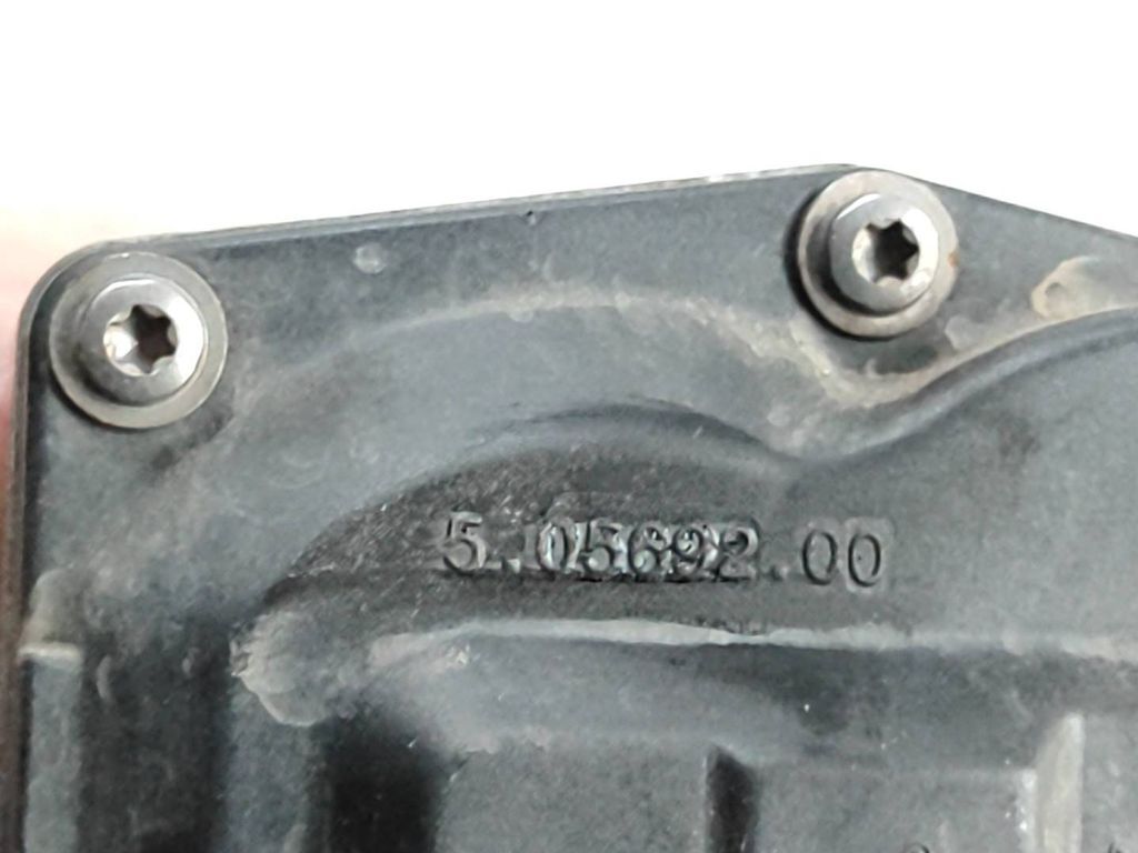 Opel Insignia A 2.0CDTI 2010 Diesel Engine throttle body valve 50569200 