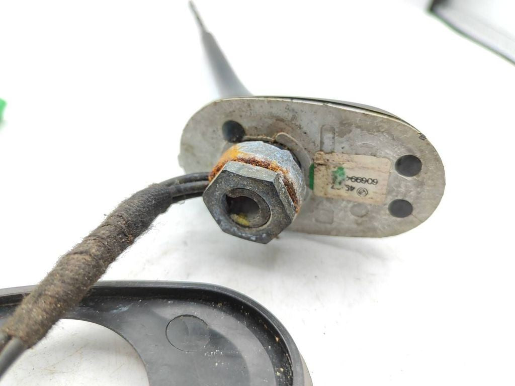 Alfa Romeo 159 2007 Roof radio antenna 60699449 