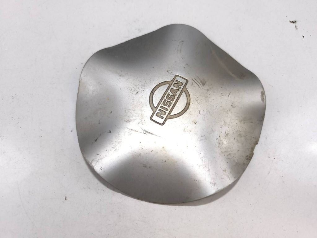 Nissan Primera Original wheel center cap NBF090 