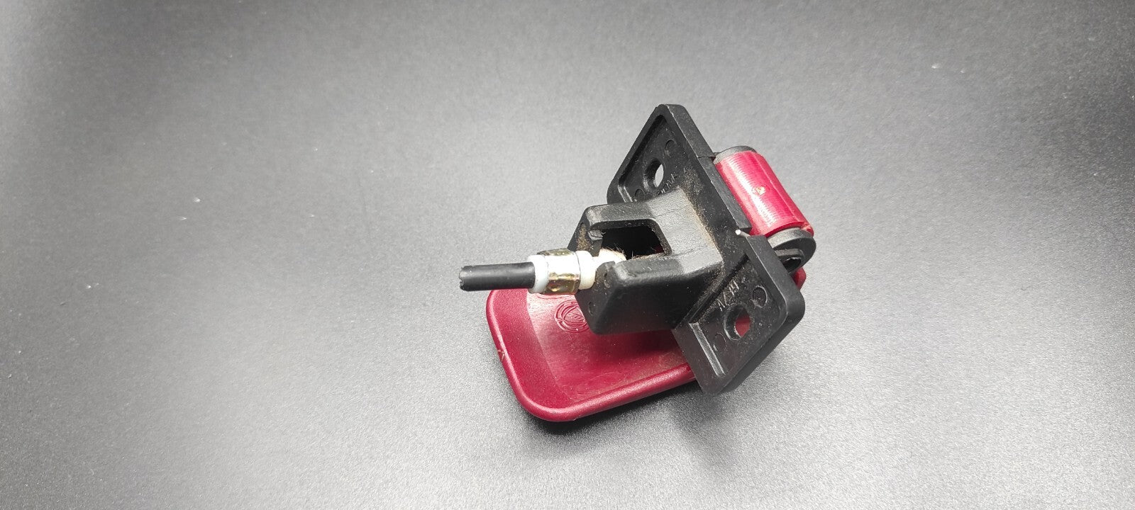 Alfa Romeo 156 147 GT 2005 LHD Bonnet Hood Open Release Handle