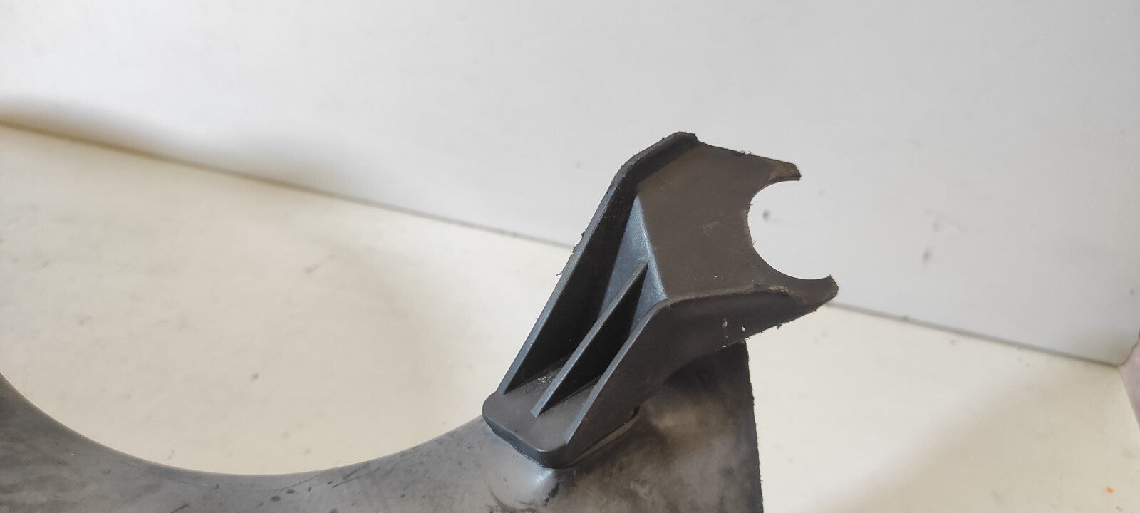 Alfa Romeo 159 1.9JTDM 88kW 2008 Diesel Engine Air Intake Pipe Hose 51782843